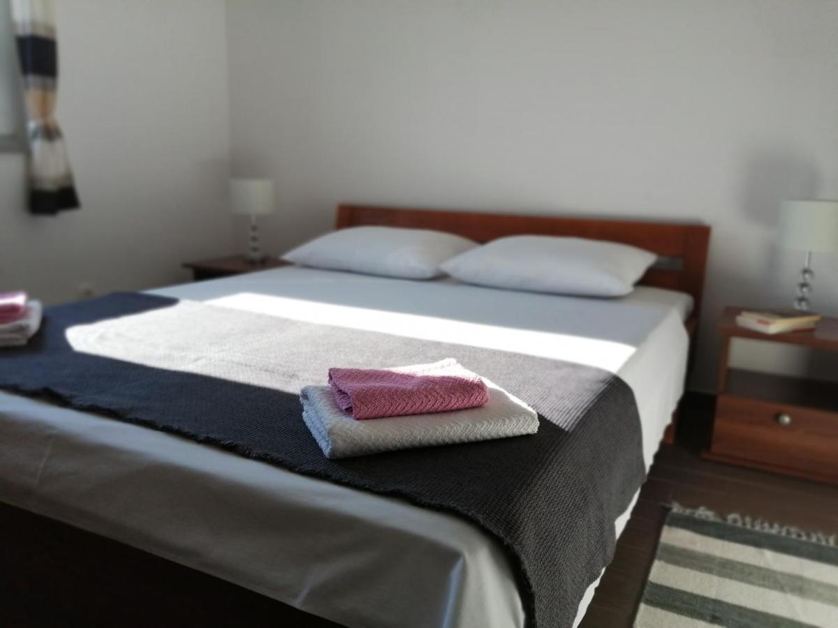 Villa Luce Apartment House 카를로바크 외부 사진