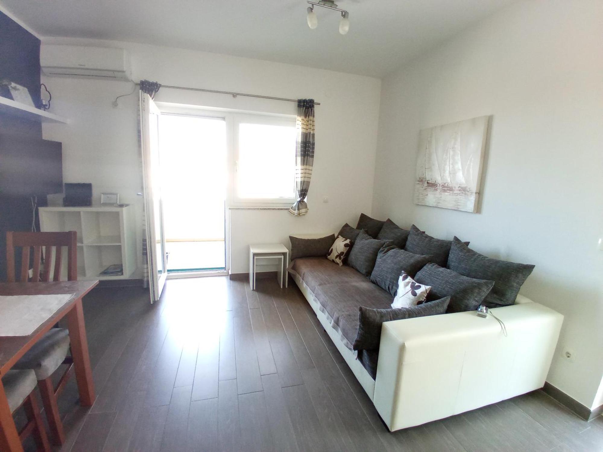 Villa Luce Apartment House 카를로바크 외부 사진