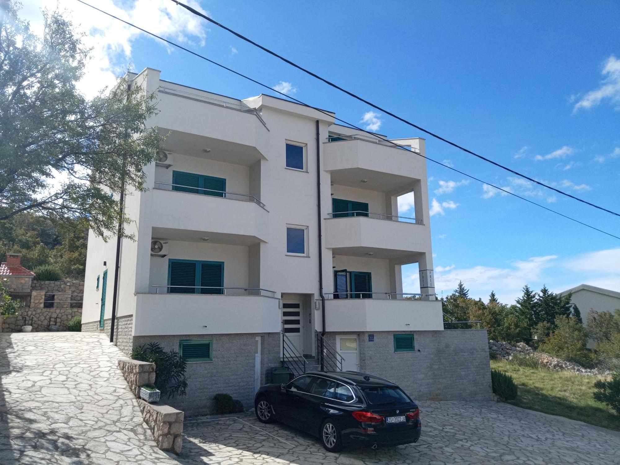 Villa Luce Apartment House 카를로바크 외부 사진